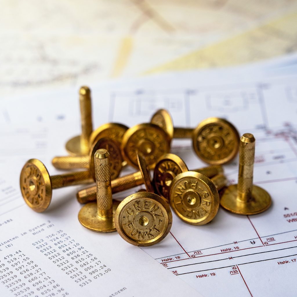 Grenzpunkte liegen auf dem Tisch